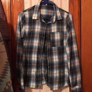 Women’s flannel shirt